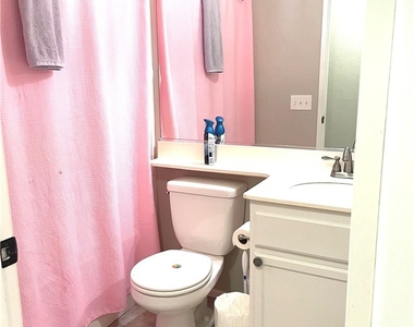 2724 Cambridge - Photo Thumbnail 12