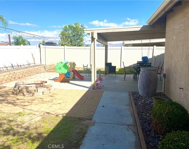 2724 Cambridge - Photo Thumbnail 20