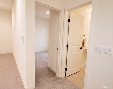 16741 Douglas  Ave - Photo Thumbnail 24
