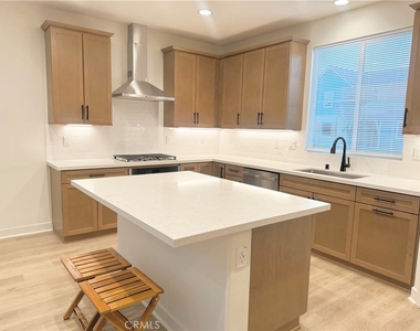 16741 Douglas  Ave - Photo Thumbnail 8