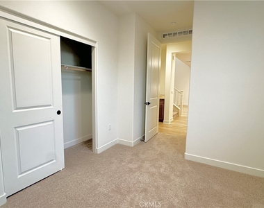 16741 Douglas  Ave - Photo Thumbnail 27
