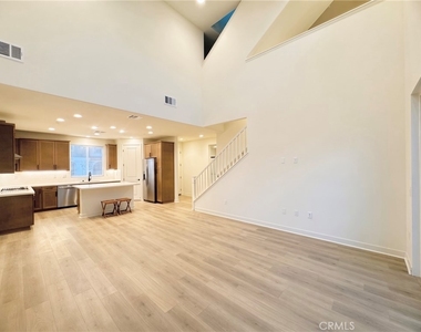 16741 Douglas  Ave - Photo Thumbnail 3
