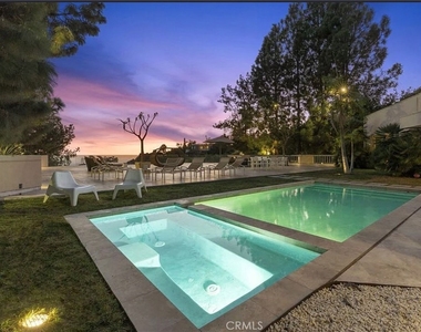 510 Leslie - Photo Thumbnail 4