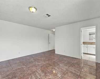 1204 E Avenue Q4 - Photo Thumbnail 16