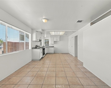 1204 E Avenue Q4 - Photo Thumbnail 7