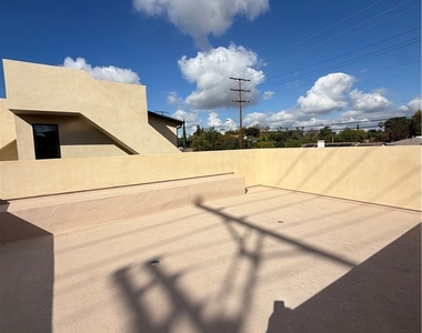 13720 Collins - Photo Thumbnail 17