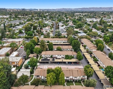 19024 Archwood Street - Photo Thumbnail 35