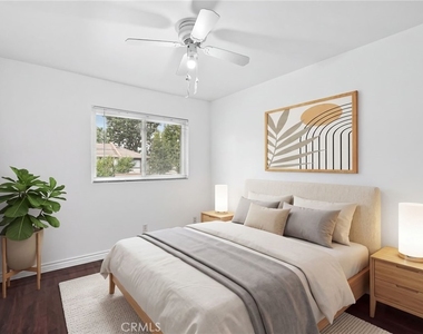 19024 Archwood Street - Photo Thumbnail 21