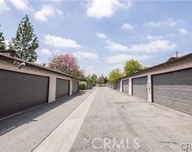 7560 Corbin - Photo Thumbnail 12