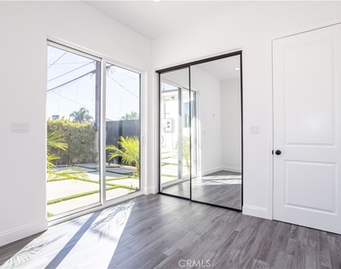 14926 Septo Street - Photo Thumbnail 11