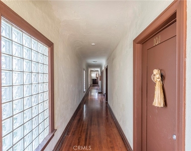 1116 Sartori Avenue - Photo Thumbnail 9