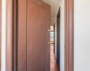 1116 Sartori Avenue - Photo Thumbnail 11