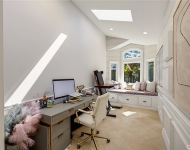 5106 Sharynne Lane - Photo Thumbnail 18