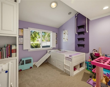 5106 Sharynne Lane - Photo Thumbnail 24