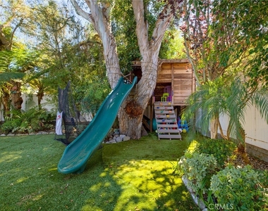 5106 Sharynne Lane - Photo Thumbnail 14