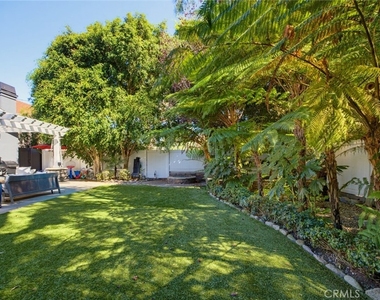 5106 Sharynne Lane - Photo Thumbnail 15