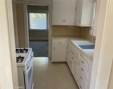 175 N B Street - Photo Thumbnail 28