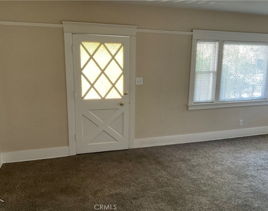 175 N B Street - Photo Thumbnail 4