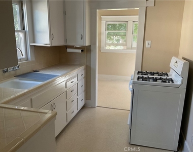 175 N B Street - Photo Thumbnail 15