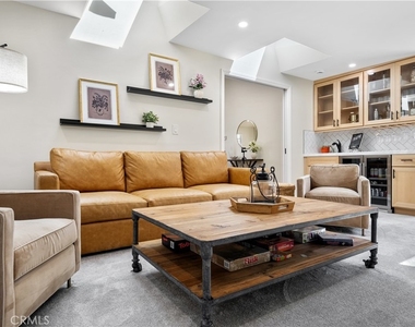 5010 Elmwood - Photo Thumbnail 13