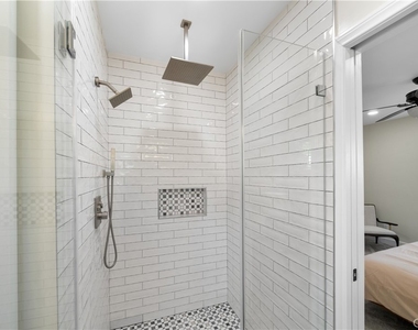 5010 Elmwood - Photo Thumbnail 20