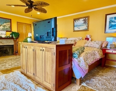 1361 W 35th Street - Photo Thumbnail 17
