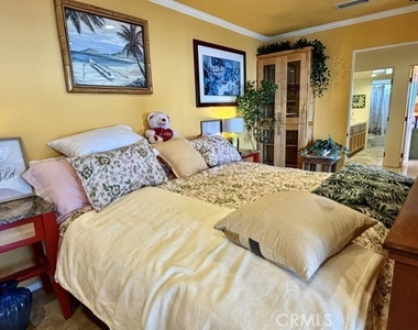 1361 W 35th Street - Photo Thumbnail 18