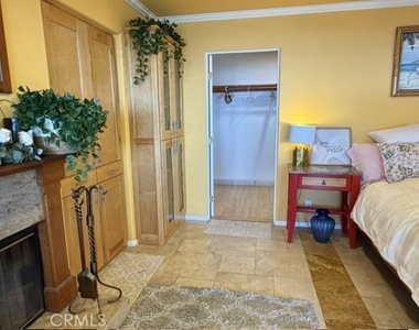 1361 W 35th Street - Photo Thumbnail 13