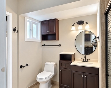1520 Beech Avenue - Photo Thumbnail 3