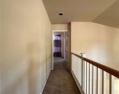 1115 Sage Hill Drive - Photo Thumbnail 4
