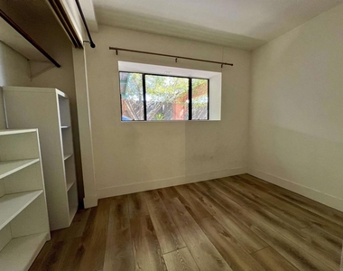 2820 Highlands Boulevard - Photo Thumbnail 9