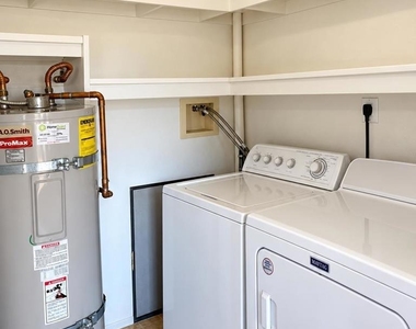 2820 Highlands Boulevard - Photo Thumbnail 11