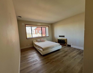 2820 Highlands Boulevard - Photo Thumbnail 8
