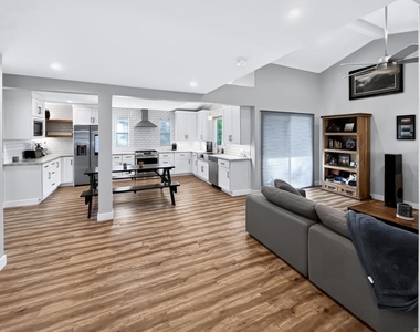 3701 Catalina Drive - Photo Thumbnail 20