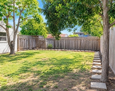 501 43rd Street - Photo Thumbnail 23