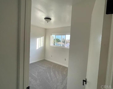 6977 Dock Court - Photo Thumbnail 10
