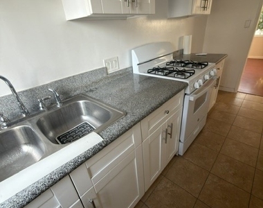 1017 Western Avenue - Photo Thumbnail 9