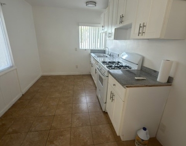 1017 Western Avenue - Photo Thumbnail 8