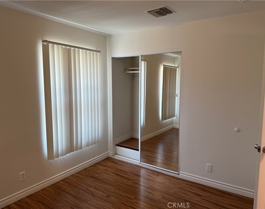 465 N Marengo Avenue - Photo Thumbnail 6