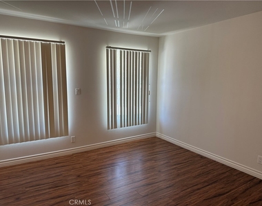 465 N Marengo Avenue - Photo Thumbnail 9