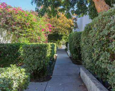 11818 Moorpark Street - Photo Thumbnail 2