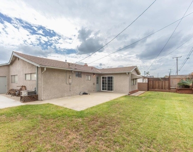 749 N Sanchez Street - Photo Thumbnail 2
