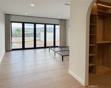 5219 E Gatewood - Photo Thumbnail 6