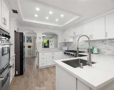 14 Vista Lago - Photo Thumbnail 5