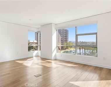 9 Macarthur Place - Photo Thumbnail 3