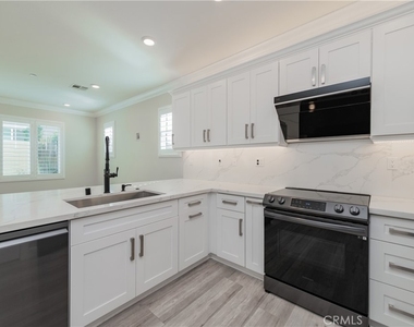 7374 Shorthorn St - Photo Thumbnail 3