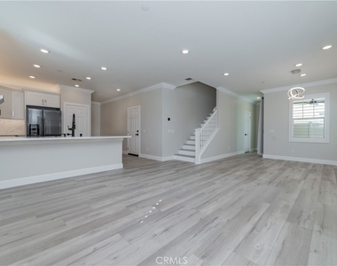 7374 Shorthorn St - Photo Thumbnail 2