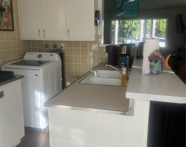 104 W Avenida Cordoba - Photo Thumbnail 4