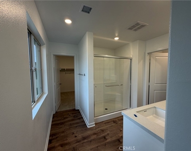 9549 Zion Avenue - Photo Thumbnail 15