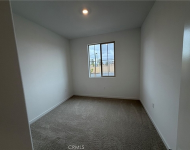 9549 Zion Avenue - Photo Thumbnail 2